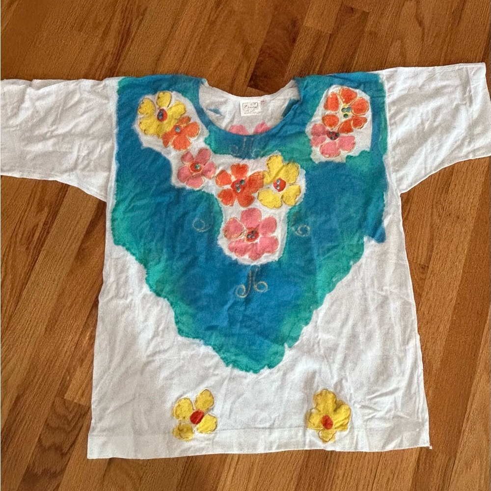 Vintage Woman's Hand painted Tee Shirt, Floral design size 44 - fits like Large,